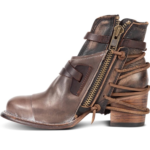 Freebird Crue - Distressed Grey/Multi Ankle Booties sz 10 - Picture 5 of 16